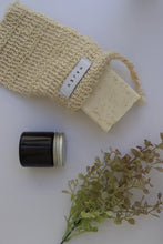 Load image into Gallery viewer, Gant de gommage en sisal, économiseur de savon